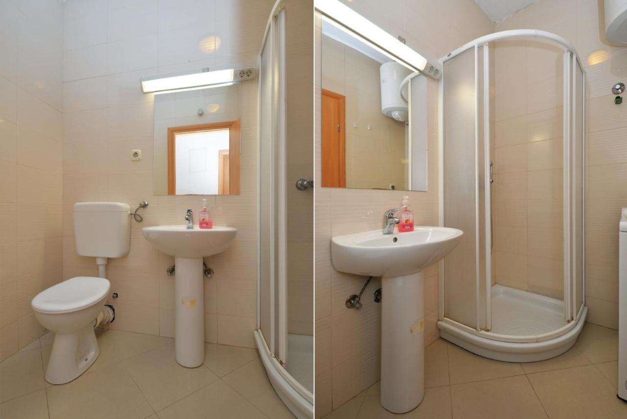 Apartmani Vedrana, Murter Exterior photo