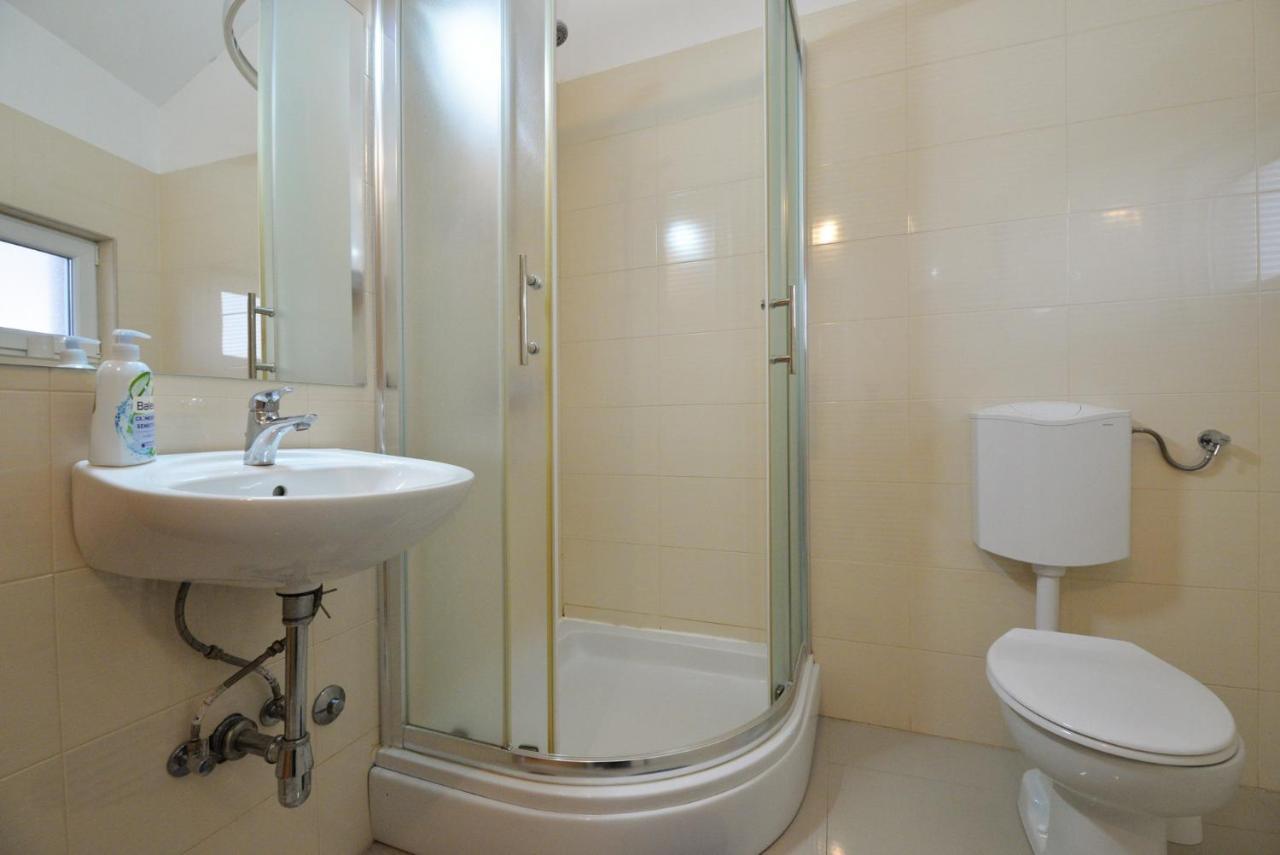 Apartmani Vedrana, Murter Exterior photo